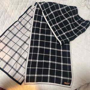 Coach women’s scarf